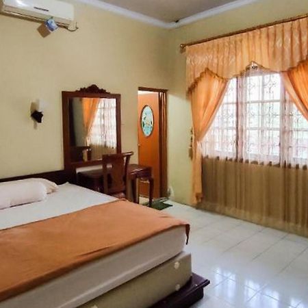 Reddoorz At Hotel Madani Syariah Lempuyangan Yogyakarta Esterno foto