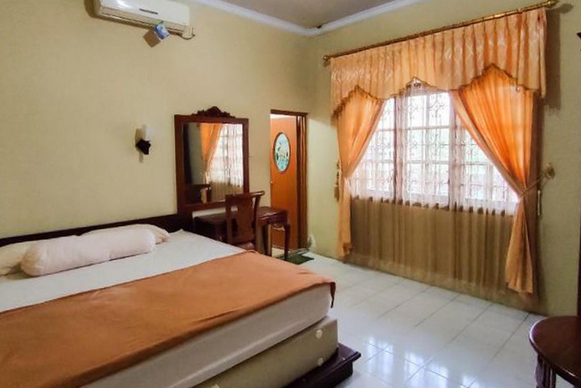 Reddoorz At Hotel Madani Syariah Lempuyangan Yogyakarta Esterno foto